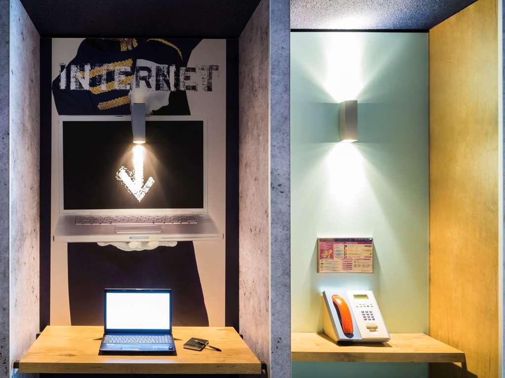 Ibis Budget Nantes Nord Saint Herblain Exterior foto